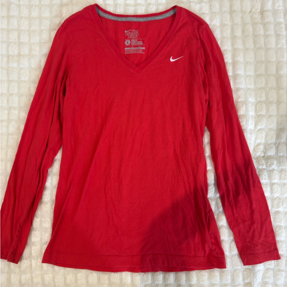 Women’s Nike Athletic Red Long sleeve Shirt. Large